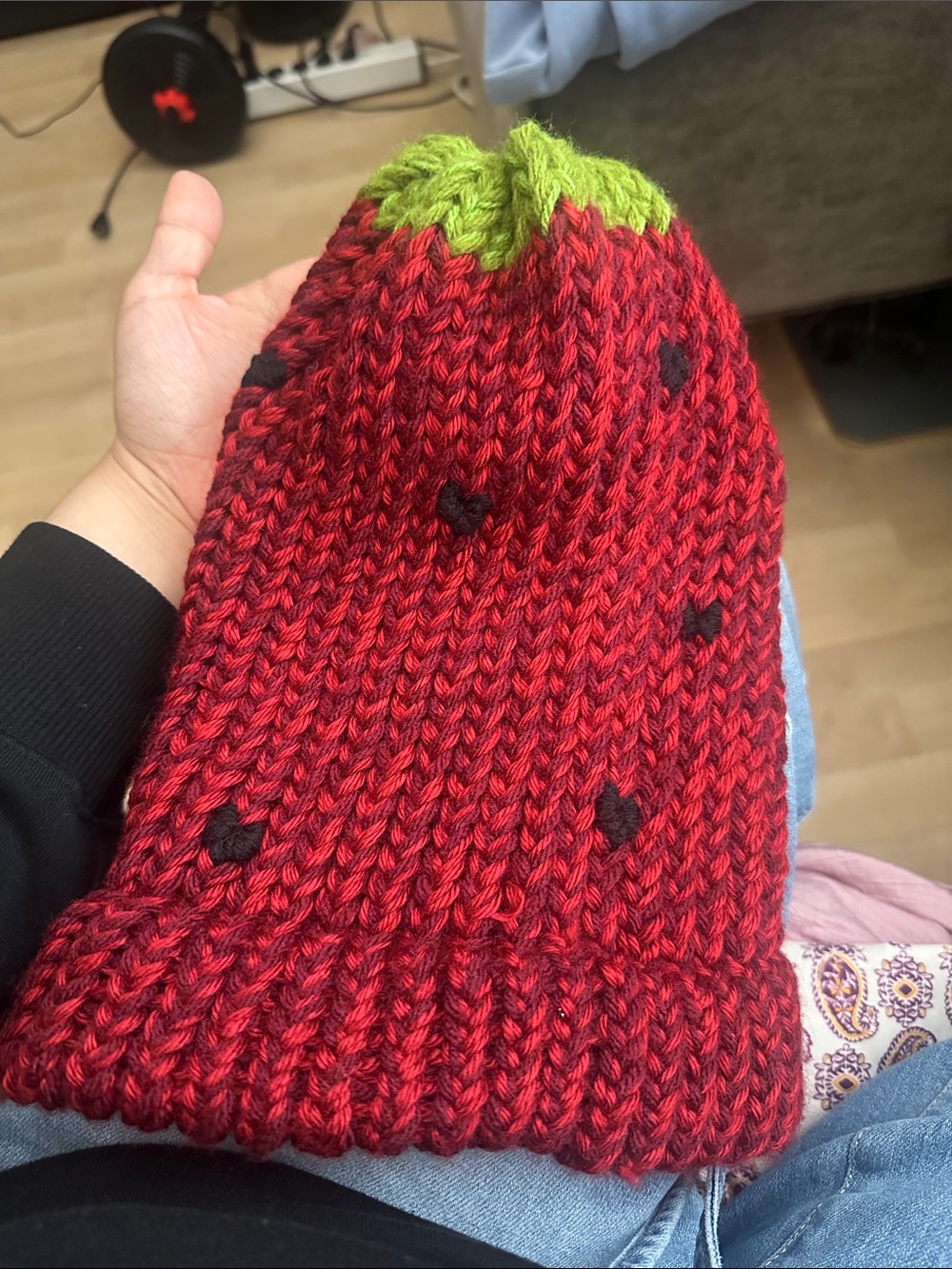 Strawberry Knit Beanie Hat - Red & Green